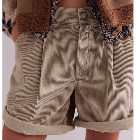 FREE PEOPLE CAMMIE SLOUCHY OVERSIZED CORD SHORTS S M - Picture 2 of 7